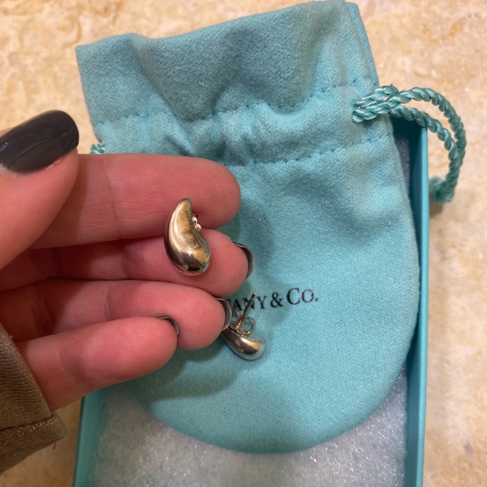 Tiffany Tear drop earrings. sterling silver